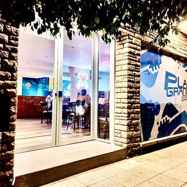Hostel Playa Grande Güemes, ξενοδοχείο στο Μαρ ντελ Πλάτα