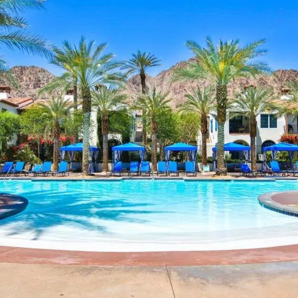 Legacy Villas Deluxe King Casita-Studio,Mountain Views,Pools, Spas, Fountains, hotel en La Quinta
