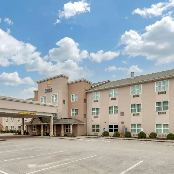 Comfort Inn & Suites Northern Kentucky, hotel u gradu 'Wilder'