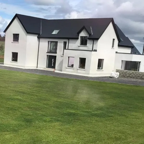 Kearney's Cottage B&B, hotel v destinaci Killenard