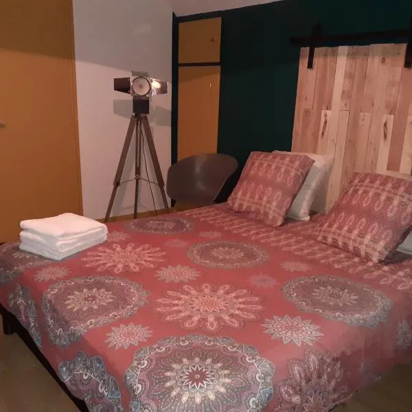 Chez Sophie et Thibault, hotel v destinaci Sceaux-du-Gâtinais