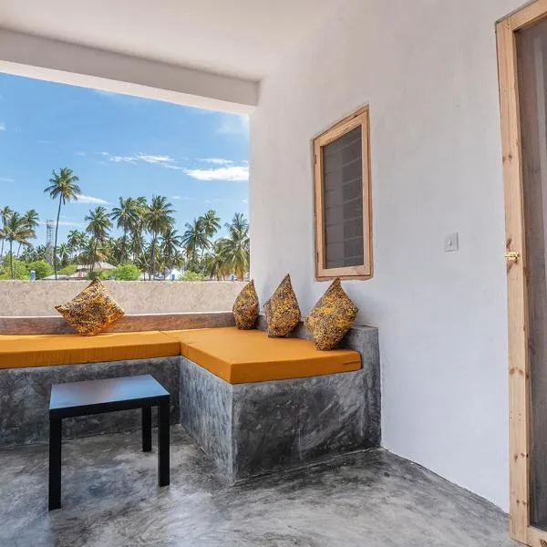 BONDENI BEACH HOUSE, hotel in Jambiani