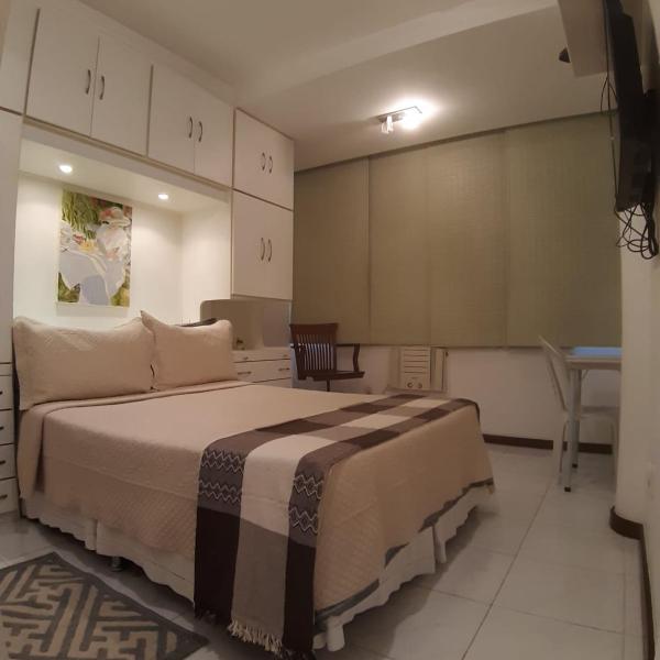 Copacabana, 1 quarto vista mar confortavel 100m da praia
