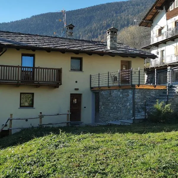 Accogliente e confortevole appartamento a Doues, Hotel in Doues