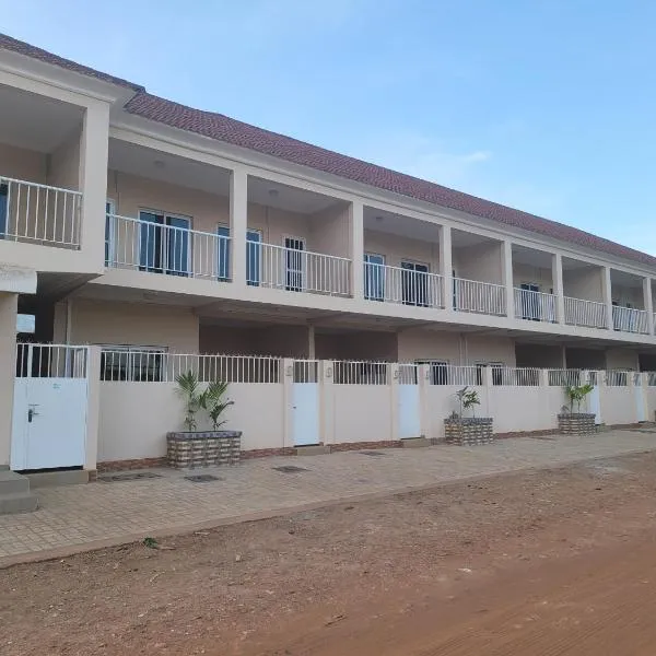 Chez Chic Apartments, готель у місті Sere Kunda