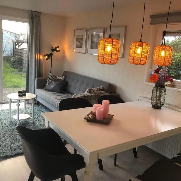 Chalet Zeekraal, hotel v destinaci Buren
