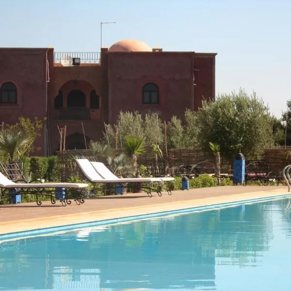 Atlas Resorts, hotel em Aït Ourir