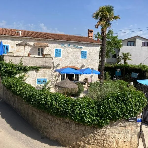 B&B Nostromo, hotel v destinaci Funtana
