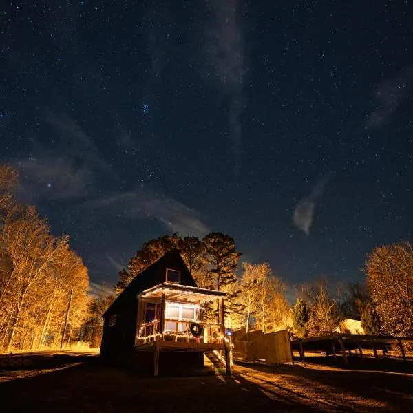 Nate’s Cabin โรงแรมในฟอร์ตเพน