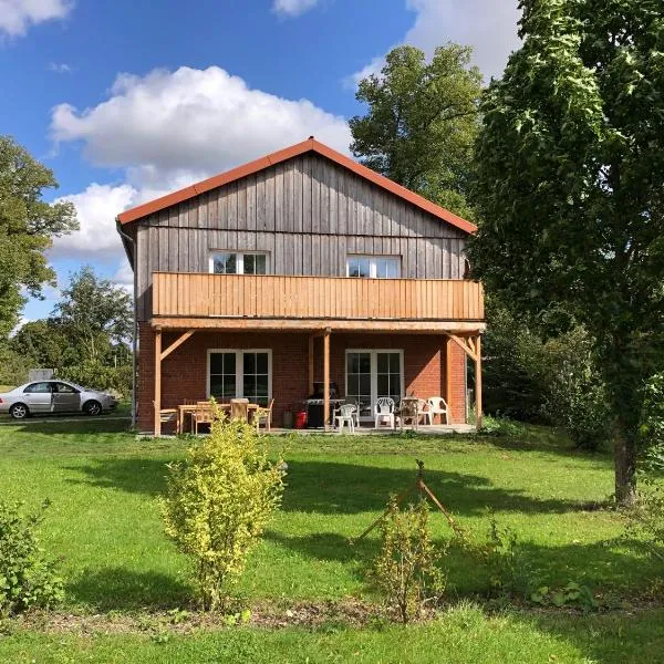 Farm-Chalet Renzow, מלון בRenzow