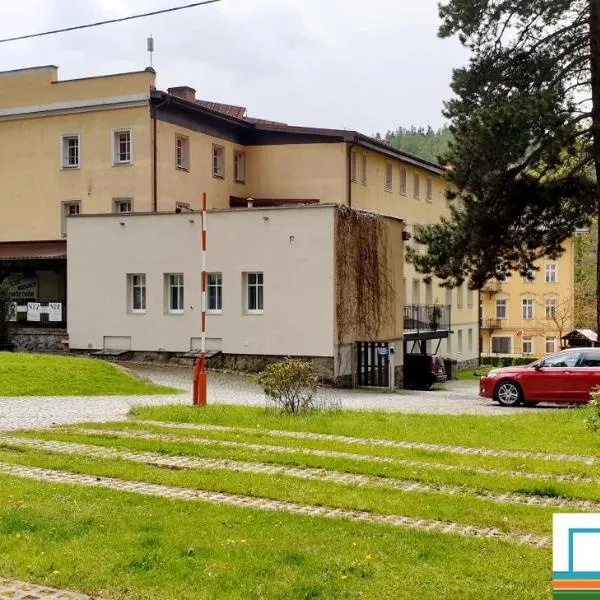 Ośrodek Wypoczynkowy HEL, hotel u gradu Lomdek-Zdroj