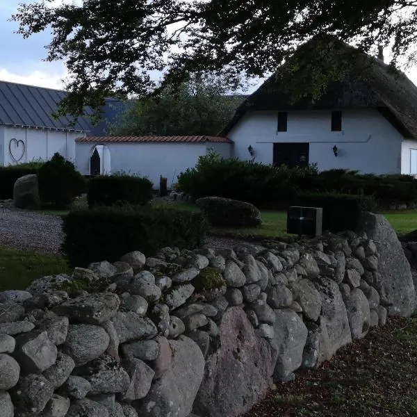 Bøgehus, hotel in Harresø