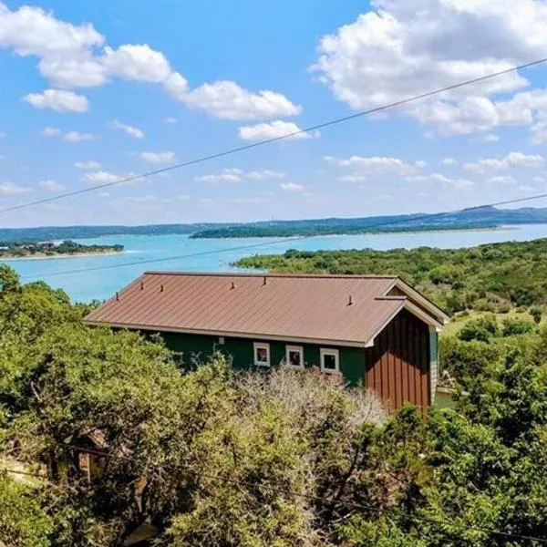 Canyon Lake Home with Breathtaking View, hotel v destinaci Canyon Lake