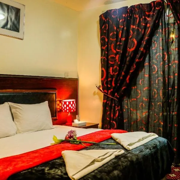 Karoon Hotel، فندق في دبي