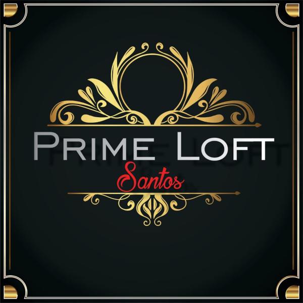 Prime Loft Santos à meio quarteirão da praia.