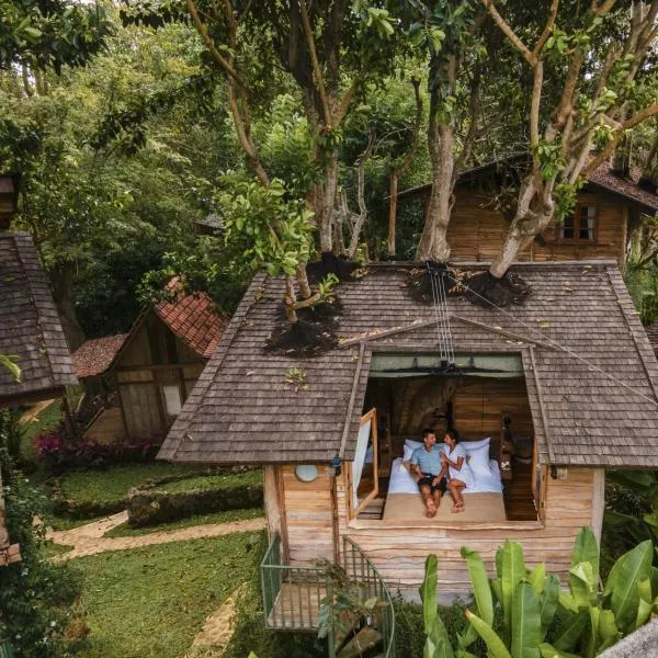 Roots Tree House, hotel v destinaci Uluwatu