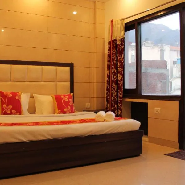 Trimrooms Katra Railway Station, hotel in Katra