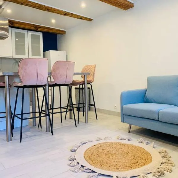 Appartement cocooning pour un séjours à Tende, hotel em Tende