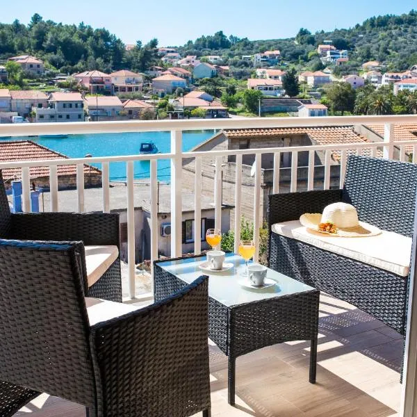 Apartments & Rooms Sunshine Home, hotel in Vela Luka