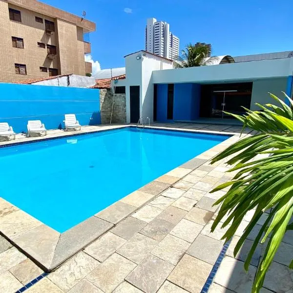 Casa agradável com excelente piscina para toda a família: João Pessoa şehrinde bir otel