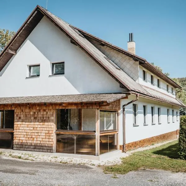 U Ztraceného potoka, hotel en Vápenná