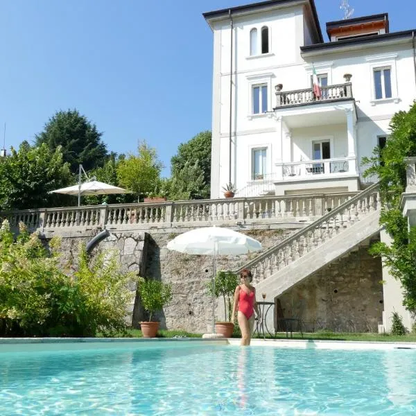 White Lilac Romantic B&B - Adults only, hotel v destinaci Arona