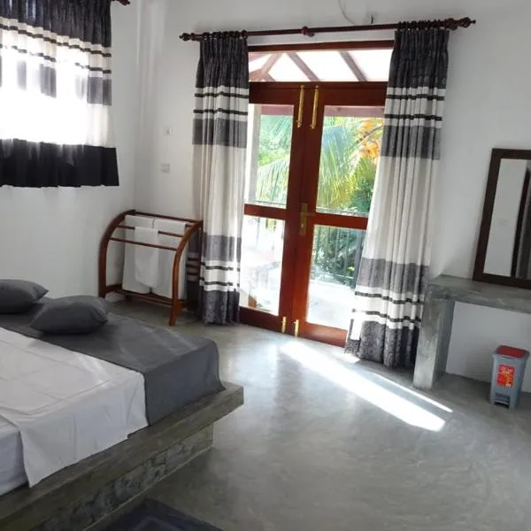 Sudu Guest, hotel em Habaraduwa Central