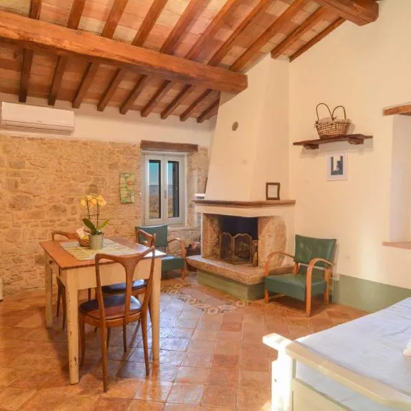 La casina del vicolo，Collelungo的飯店