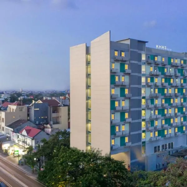 KHAS Makassar Hotel, готель у місті Макасар