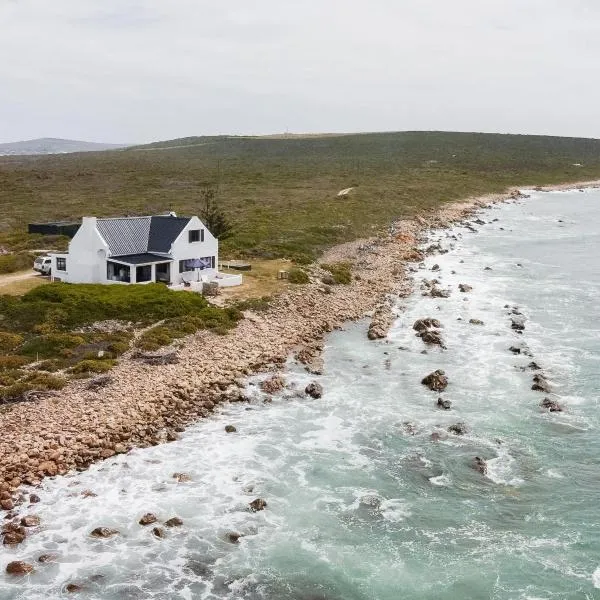 Kanon Private Nature Reserve، فندق في Boggomsbaai