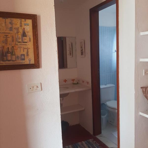 CHALE PERTO DA PRAIA COM DUAS SUITES E VARANDAO - Foto 3