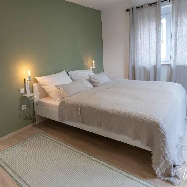 Sali Homes - Bergerie, hotel u gradu Obersulm