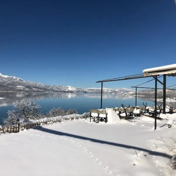 Ξενώνας Παρατηρητήριο Υπερώον, hotel v destinaci Ágios Athanásios