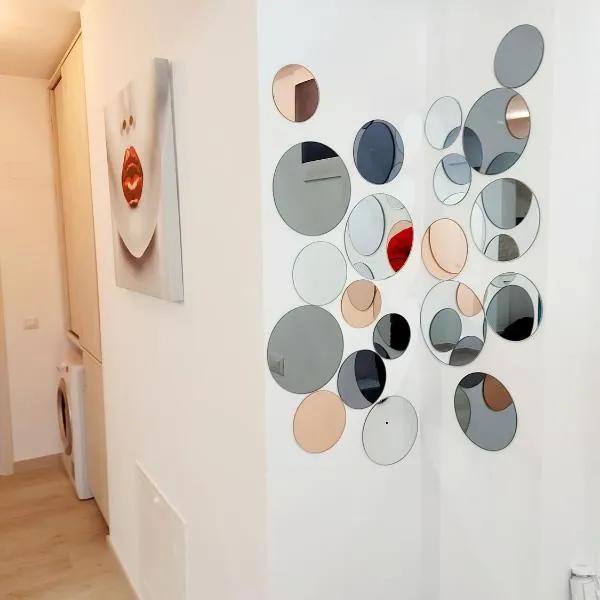 Black&White Suites, hotel in Craiova