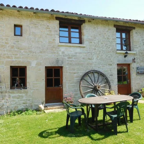 Chatenet self catering stone House for 2 South West France, hotel em Limalonges