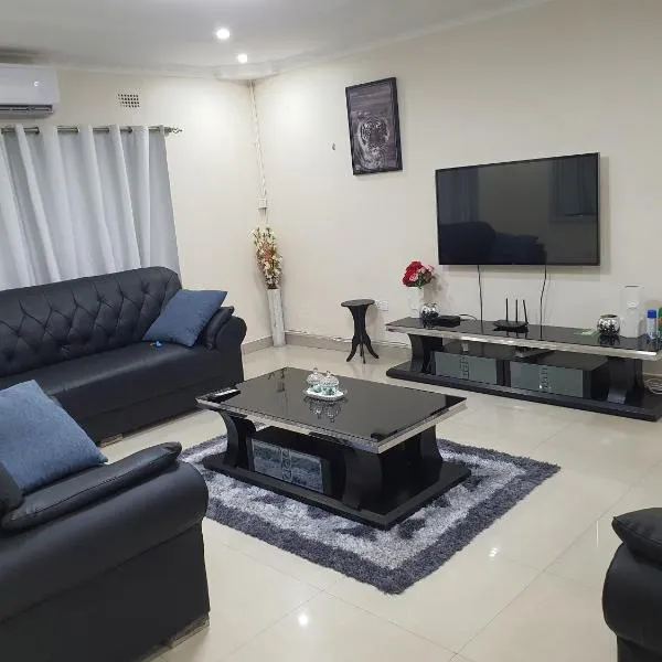 Artem Apartments - Apartment 3, hotel v destinaci Kitwe