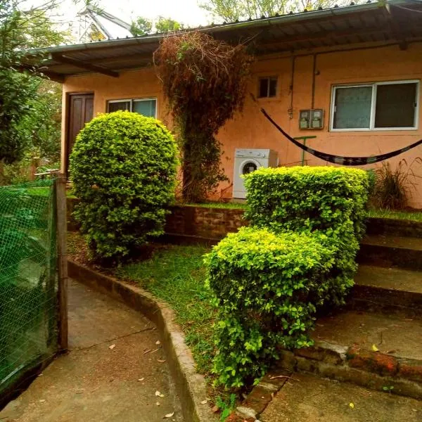 Hospedaje Silvia, hotel em Salto