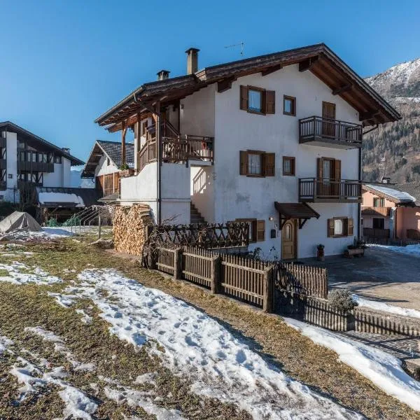 Agritur Alle Quattro Stagioni, hotel in Tonadico