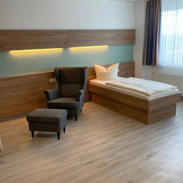 „Zum Raukler“, Hotel, Nähe der A2, Magdeburg / Hohe Börde, hotel v destinaci Hohenwarsleben