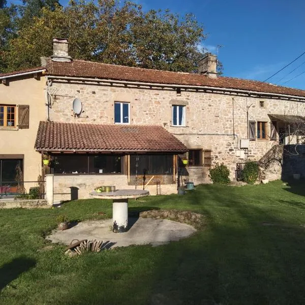 Sur la Colline, hotel v destinaci Sousceyrac