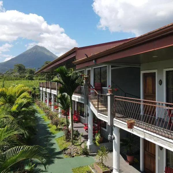 Campos Arenal Hotel, hotel en Boca Arenal