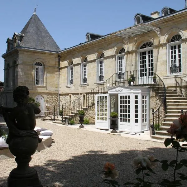 Chambres d'Hotes La Chartreuse des Eyres, hotel en Laroque