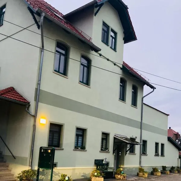 Ferienhaus im Gänseried, отель в Эрфурте