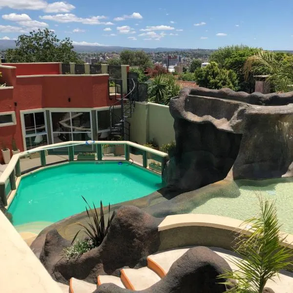 Los Naranjos Apart Hotel, hotel in Villa Carlos Paz