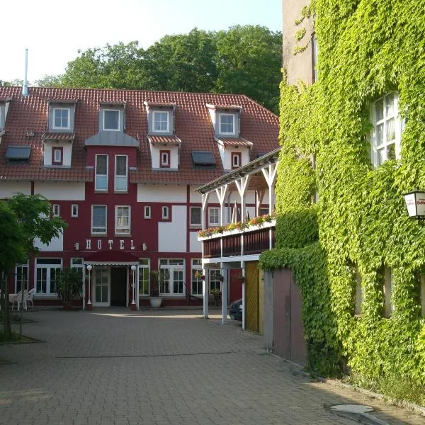 Cross-Country-Hotel Hirsch, hotel in Ittlingen