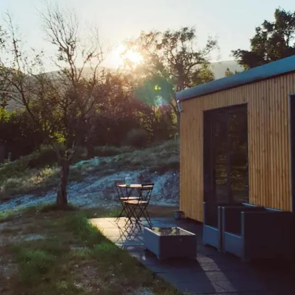 Casa d' Além Turismo e Natureza - Refúgio do Valouto, hôtel à Torneiro