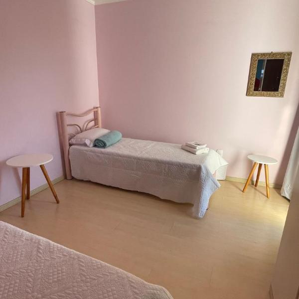 Casa em bairro nobre, bem localizada, com suite. - Foto 2