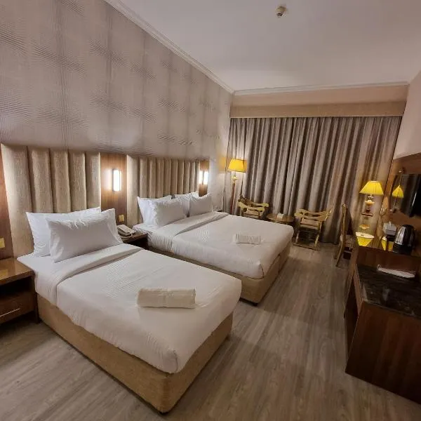 Bliss Square Hotel، فندق في دبي