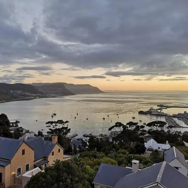 Albatross Guest House, hotel em Simonʼs Town