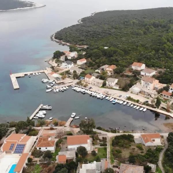 Apartmani Marija, hotel v destinácii Molat